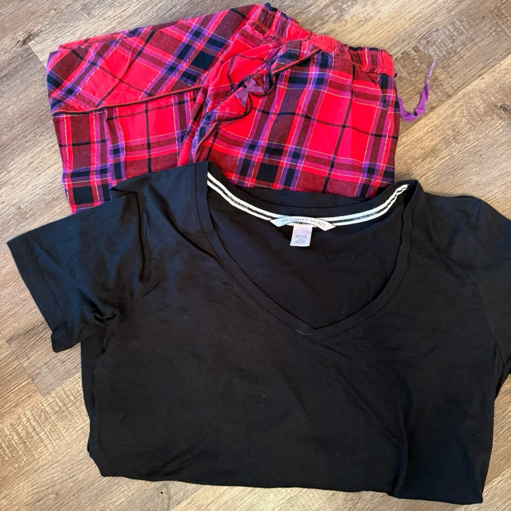 Victoria’s Secret pajama set